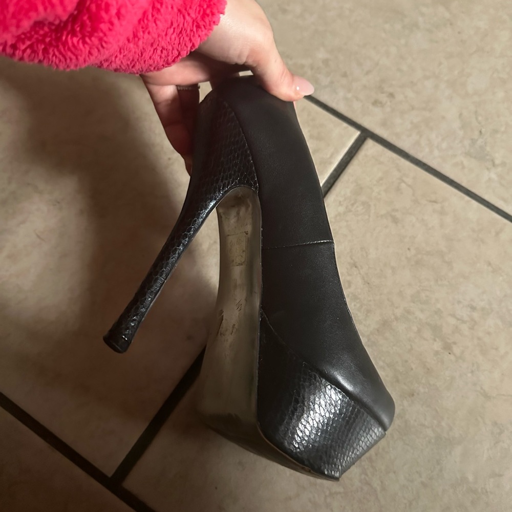 Platform pumps